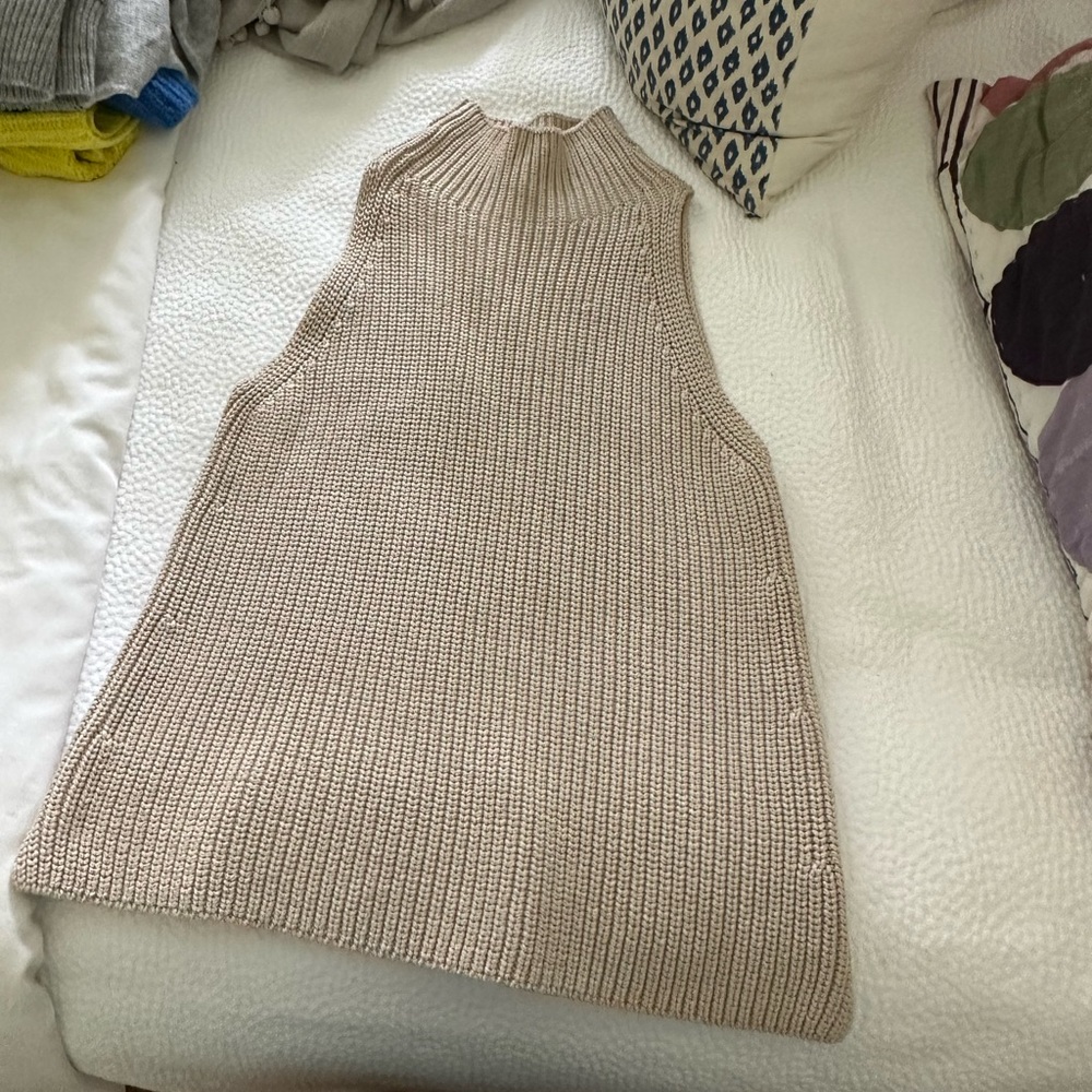 Madewell sleeveless sweater